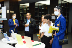 บรรณารักษ์บรรยาย ข้อมูลเกี่ยวกับสารสนเทศของหอสมุดรัฐสภา ประเภทรายงานการประชุมสภาผู้แทนราษฎร ครั้งที่ 1