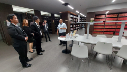 บรรณารักษ์บรรยายข้อมูลเกี่ยวกับสารสนเทศของหอสมุดรัฐสภา ประเภทรายงานการประชุมสภาผู้แทนราษฎร ครั้งที่ 1