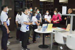 บรรณารักษ์แนะนำรายงานการประชุมสภาผู้แทนราษฎร ครั้งที่ 1