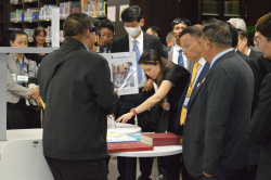 บรรณารักษ์แนะนำสารสนเทศ: การจดบันทึกการประชุมของชวเลข