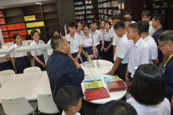 บรรณารักษ์บรรยาย ข้อมูลเกี่ยวกับสารสนเทศของหอสมุดรัฐสภา ประเภทรายงานการประชุมสภาผู้แทนราษฎร ครั้งที่ 1