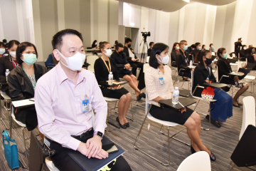 ผู้เข้าร่วมเสวนา "Library Talk ครั้งที่ 2 ในหัวข้อ Soft Power: อำนาจแห่งการสร้างสรรค์สู่สังคมแห่งการเรียนรู้"